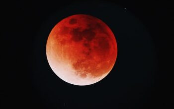 The lunar eclipse on November 19 will last more than three hours