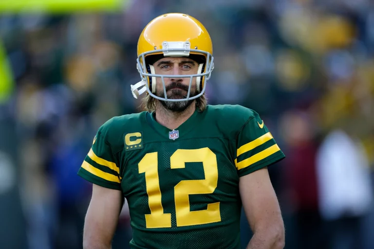 Aaron Rodgers Net Worth: An Overview of Earnings (Updates)!