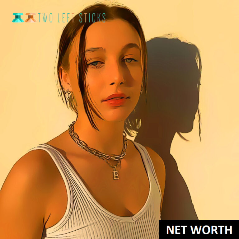 Emma Chamberlain Net Worth Estimated in 2022 (According to Forbes)!