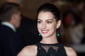 Who-Is Anne-Hathaway-Married-Twpleftsticks