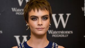 Who-Is-Cara-Delevingne-3-Dating-Twoleftsticks