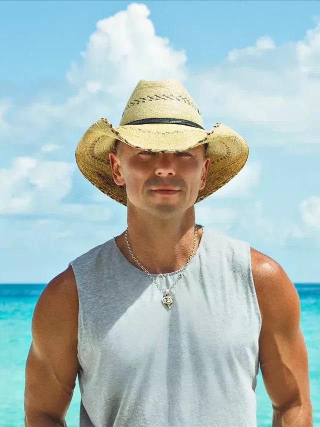 Who Is Kenny Chesney Dating ?