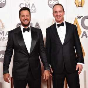 The 56th CMA award brought the musical stars to the red carpet.