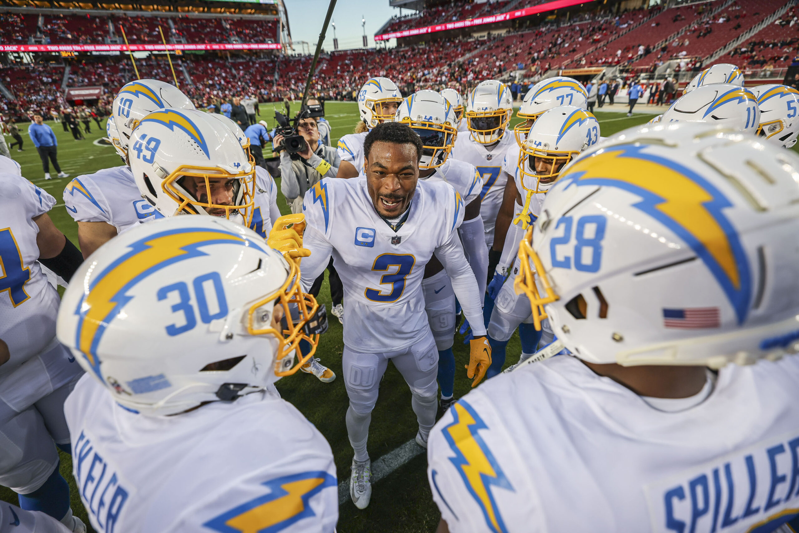 The Los Angeles Chargers lost 22-16 to the San Francisco 49ers
