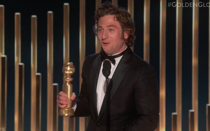 Jeremy Allen White won Best TV Actor at  Golden Globe Award